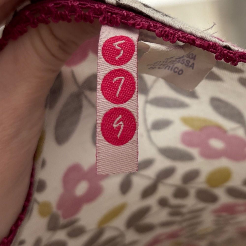 Y2K Floral V-Neck Blouse - Picture 14 of 15